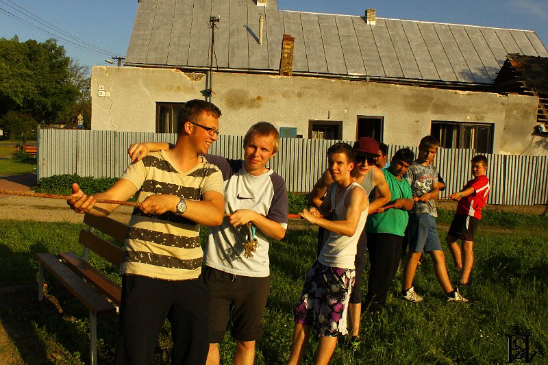 Stavanie maja 2014    31.JPG